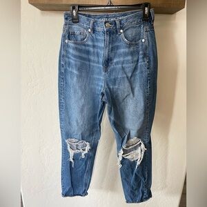 American Eagle| AE Highest Rise Mom Jeans, Distressed Style, Size 4s•••